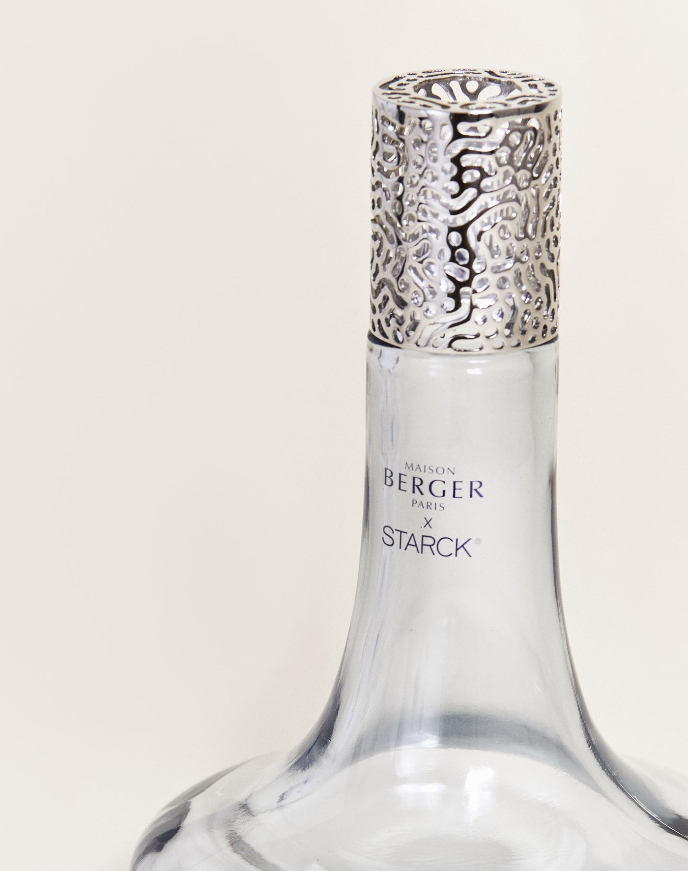 Starck Grey with Peau de Pierre Lampset