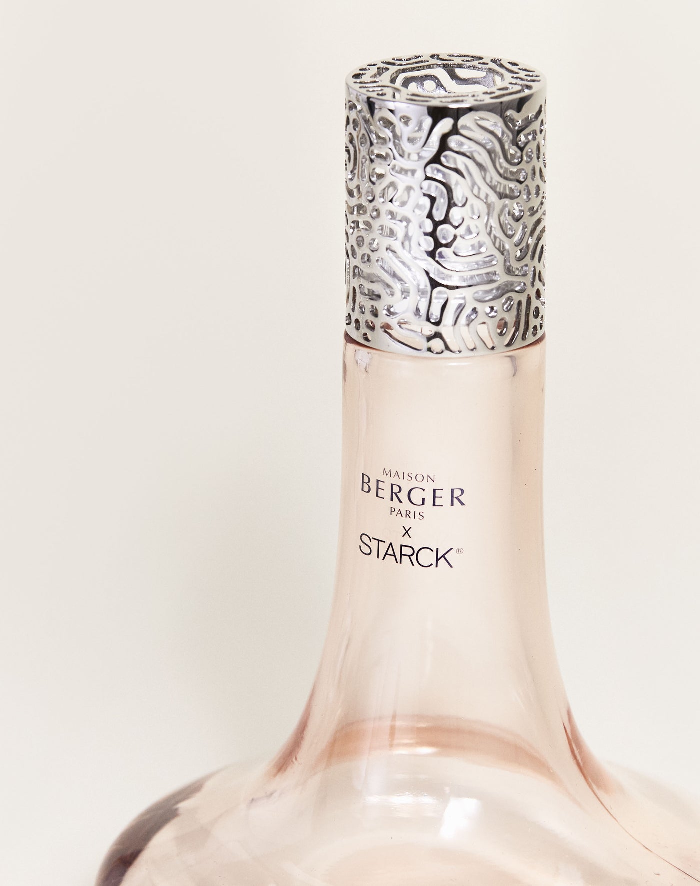 Starck Pink with Peau de Soie Lampset