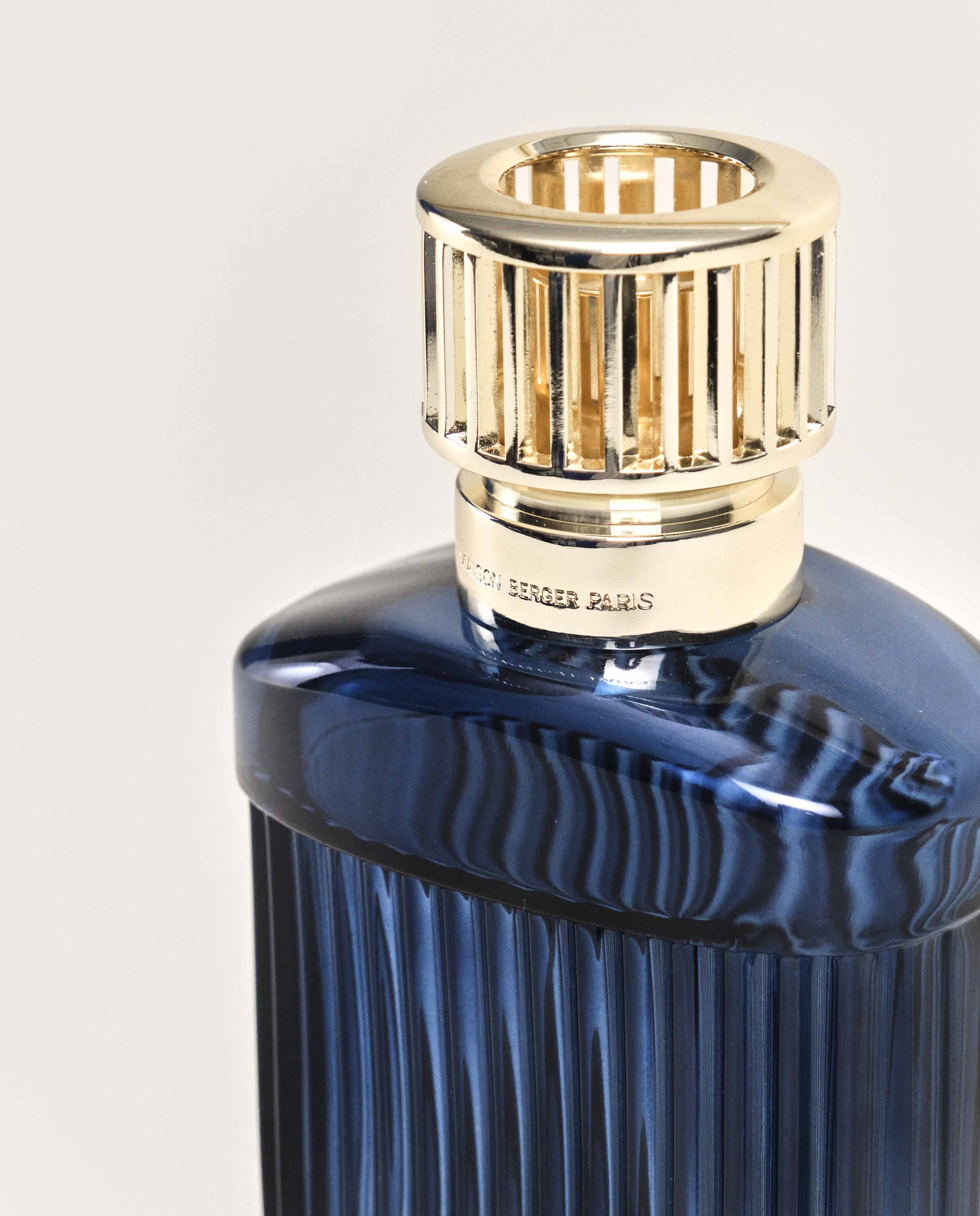 Catalytic Lamps | Essential Oil Diffuser | Maison Berger Singapore