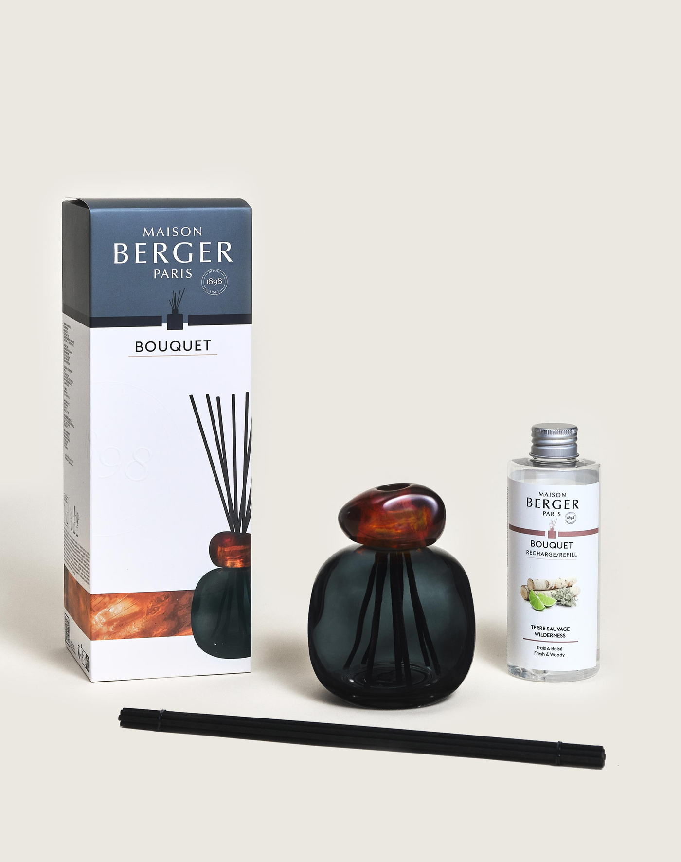 Mineral Black Wilderness Scented Bouquet Gift Set